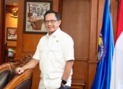 Dinilai Berhasil Dorong Pertumbuhan Stabilitas Ekonomi Daerah, Mendagri Terima Penghargaan dari Detikcom