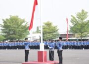 Wabup Sidoarjo Pimpin Upacara Bendera HUT Korpri