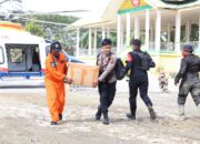 Helikopter AW169 Polri Distribusikan 348 Kg Logistik Kemanusiaan untuk Korban Bencana di Aceh Tamiang