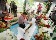 Ziarah Makam hingga Groundbreaking Museum Marsinah, Kapolri: Mengenang Pahlawan Nasional Buruh
