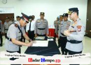 Pimpin Sertijab Lima Kapolsek Jajaran, Kapolres Gresik AKBP Ramadhan : Layani Masyarakat dengan Hati