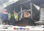 Pamapta Polres Tegal Sigap Tangani Kebakaran Kios Pasar Loak, di Sub Terminal Bus Adiwerna