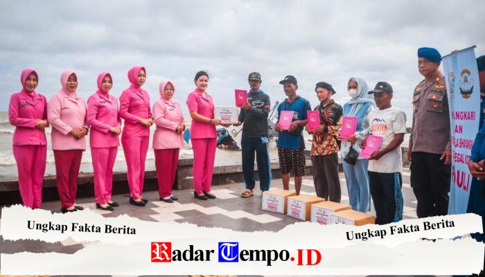 Bhayangkari Tegal Kota Bantu Nelayan KM Rizki Barokah Terdampak Kecelakaan Laut