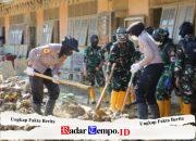 Bersihkan SD Negeri 4 Kuala Simpang, Taruna Ingin Siswa Bisa Segera Bersekolah Normal