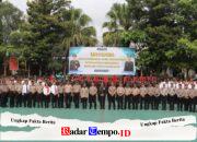 Kapolres Batu Berikan Penghargaan, Satyalencana Pengabdian Pada Anggotanya