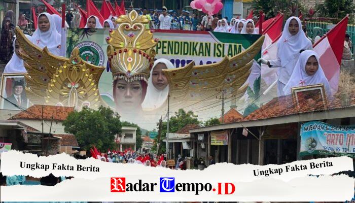 Pawai Akbar Nurul Hidayah Jadi Daya Tarik Warga, Jalan Raya Omben Dipadati Penonton