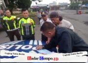 Pelanggaran Berulang Jadi Alasan Satlantas Polres Kediri kota Bertindak Tegas Tahan Bus Bagong karena Ngeblong