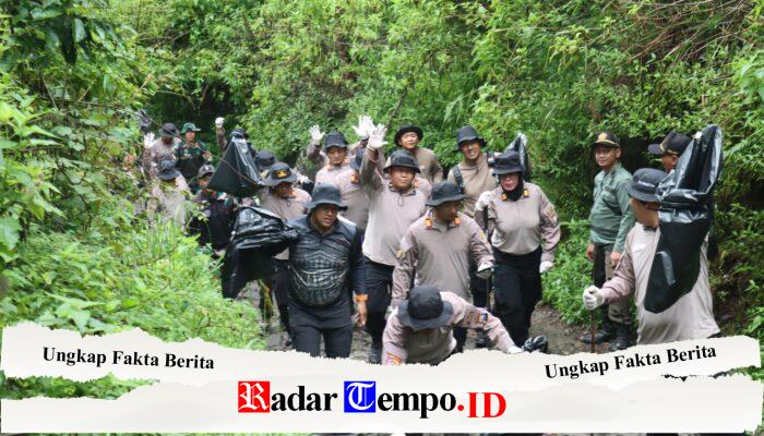 Gerakan Indonesia ASRI : Polres Magetan Gelar Korve di Jalur Pendakian Gunung Lawu