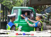 Ditlantas Polda Jatim Tertibkan Penggunaan Lajur Jalan Tol