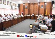 Bupati Subandi Instruksikan Camat Proaktif Respons Keluhan Warga