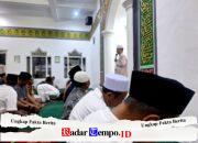 Tarawih Penuh Doa di Pendopo Trunojoyo Sampang, Jamaah Panjatkan Spiritual Untuk Bupati Slamet Junaidi – Istrinya di Tanah Suci