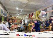 Satgas Pangan Polres Sampang melakukan pengecekan harga bahan pokok beserta tim dari BAPANAZ RI jelang Bulan Suci Ramadhan 1447 H