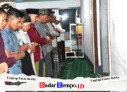 Ramadan Penuh Berkah, Dankodaeral XII Tarawih Bersama Prajurit dan Warga di Masjid Komplek TNI AL Yos Sudarso