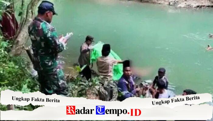 Geger!!! Mayat Pria Mengambang di Sungai Bangkalan, Sudah membusuk dan Penuh Belatung