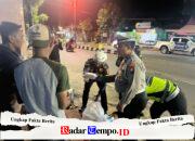 Polantas Menyapa Sahur Off The Road, Satlantas Polres Sumenep Bagikan Santap Sahur dan Edukasi Lalu Lintas