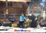 Polres Madiun Kota Patroli Sahur Berbagi Nasi Kotak untuk Warga di Bulan Ramadhan