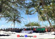 Peringati Hari Sampah Nasional, Koramil dan Polsek Paloh Bersama Warga Serta Pelajar Bersihkan Pesisir Pantai