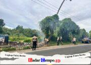 Polsek Jrengik Laksanakan Korve di Fasilitas Umum, Wujudkan Lingkungan Bersih dan Sehat