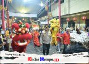 Kapolres Gresik AKBP Ramadhan Nasution Tinjau Langsung Pengamanan Cap Go Meh di Klenteng Kim Hin Kiong