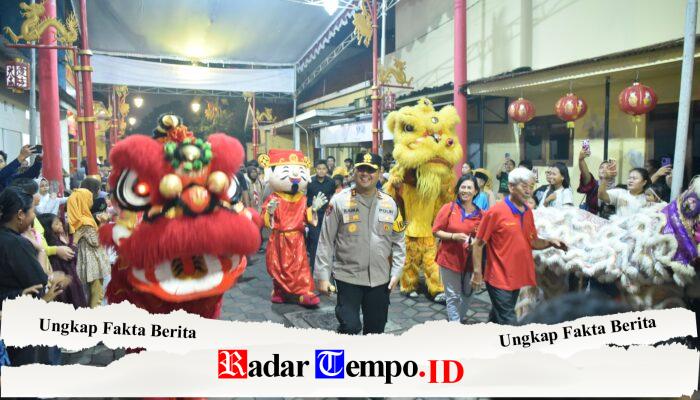 Kapolres Gresik AKBP Ramadhan Nasution Tinjau Langsung Pengamanan Cap Go Meh di Klenteng Kim Hin Kiong