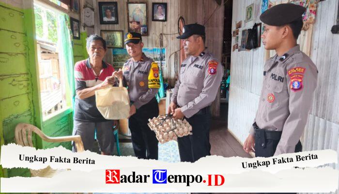 Wujud Kepedulian, Kapolsek Banama Tingang Pimpin Langsung Bakti Sosial untuk Masyarakat