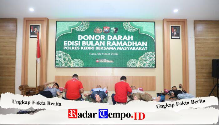 POLRES KEDIRI GELAR DONOR DARAH EDISI BULAN RAMADHAN BERSAMA MASYARAKAT