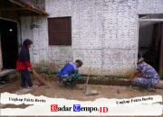 Sembari Menanti Buka Puasa, Satgas TMMD 127 Kodim Blitar Bantu Bersihkan Rumah Warga