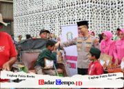 Polres Trenggalek dan Bhayangkari Berbagi Ratusan Menu Buka Puasa Gratis