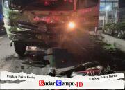 Pemotor di Jalan Raya Taman Sidoarjo Meninggal Dunia Ditabrak Truk Tronton