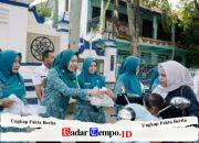 Ketua TP PKK Kabupaten Sampang Salurkan Ratusan Takjil di Bulan Suci Ramadhan 1447H di Depan Pendopo Trunojoyo Sampang
