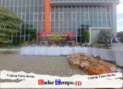 Operasi Pekat Semeru 2026: Polres Gresik Musnahkan 983 Botol Miras Berbagai Merek