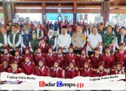 Bersama Bupati Yani, Gubernur Khofifah Salurkan Bantuan Rp7,6 Miliar dan Tinjau Pasar Murah di Gresik