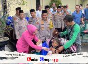 Dibulan Suci Ramadhan Kapolres Tuban Bagi-bagi Bansos Berupa Paket Sembako Pada Paguyuban Becak dan Serikat Buruh