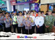 Tinjau Stasiun Surabaya Gubeng, Kapolri Instruksikan Beri Pelayanan Maksimal ke Pemudik