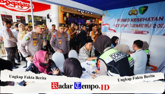 Tinjau Stasiun Surabaya Gubeng, Kapolri Beri Pelayanan ke Pemudik