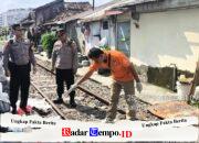 Asik Pilah Botol Bekas, Korban Ganguan Pedengaran Terseret Kereta Api Sejauh 30 Meter