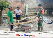 Babinsa Desa Krisik Dampingi Renovasi RTLH Dan MCK, Wujud Nyata Kepedulian TNI Kepada Warga