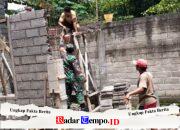 Babinsa Sumberjo Aktif Bantu Renovasi Rumah Warga Kurang Mampu Lewat Program RTLH