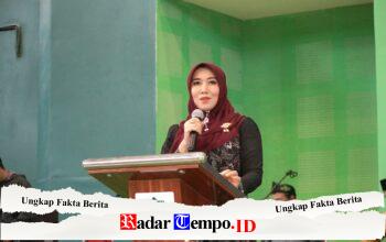 Pantun DPD RI Lia Istifhama Semarakkan Nostalgia Reuni Akbar Mafash UINSA