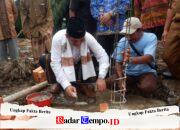 Bupati Anwar Sadat pelatakan batu pertama perluasan pembangunan madrasah Diniyah Raudhatul hidayah