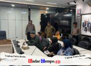 Puluhan Pedagang Pasar Gersikan Geruduk Balai Kota Dan DPRD Surabaya, Ini Tuntutannya