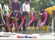 Sambut HUT ke-46, YKB Tanjung Perak Tanam Mangrove Pulihkan Lahan Kritis
