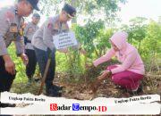 Polres Trenggalek Tanam Ratusan Pohon Beringin di Lahan Kritis Jaga Sumber Air