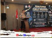 Kabid Humas Polda Jatim Tutup Pelatihan Public Speaking, Tekankan Komunikasi Jujur dan Transparan