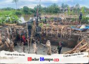 Pemasangan Cerucuk Angkur Box dan Menara Pilon Terus Dikebut, Personel Kodim 1009/Tanah Laut Pantang Kendur