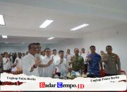 Dandim 1208/Sambas Dampingi Bupati Laksanakan Vidcon Bersama Presiden RI Operasionalisasi Koperasi Desa Kelurahan Merah Putih