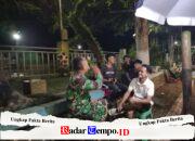 Melalui Komsos, Babinsa Tanamkan Kesadaran Pemuda dalam Menjaga Lingkungan