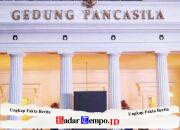 Pancasila di Persimpangan Jalan