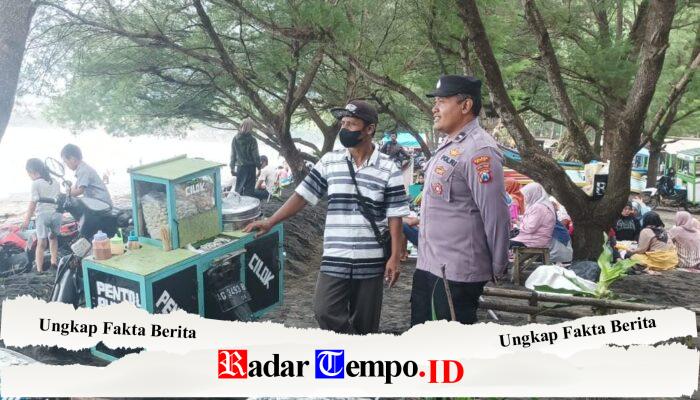 Layanan Pengamanan Polres Blitar Patroli Dialogis di Wisata Pantai Serang