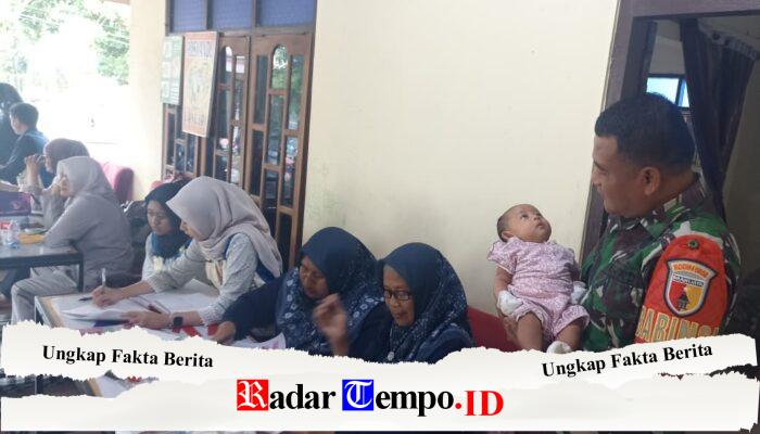Cegah Stunting Sejak Dini, Babinsa Sertu Yhoni Dampingi Kegiatan Posyandu Di Dusun Gangsri